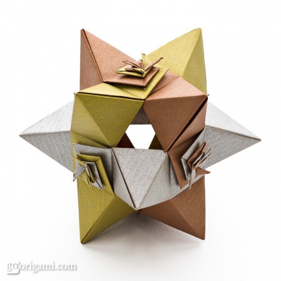 Star shaped polyhedron